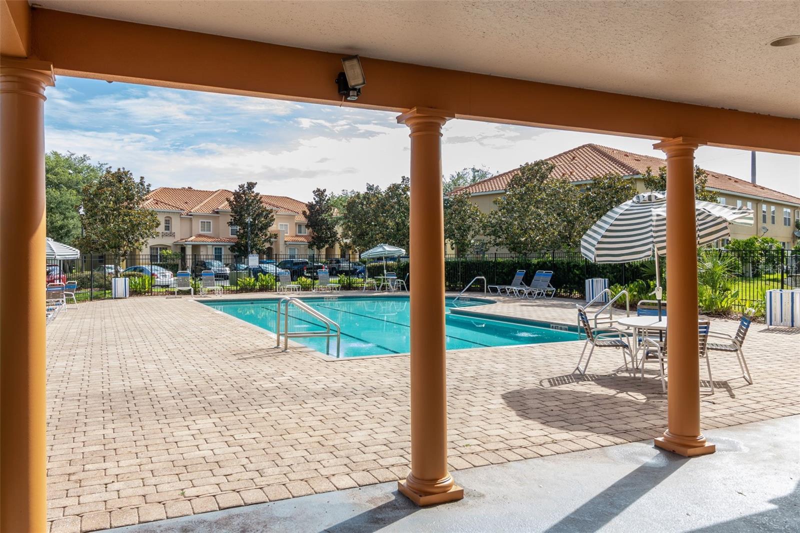 CRESTWYND BAY - Residential Lease