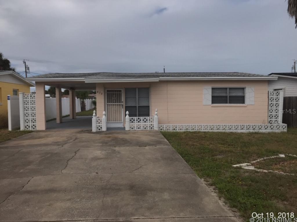 Newly renovated 2/1 with all new appliances, tile floors through out, washer/dryer hook-ups, carport. Walk to the beach, walk to restaurants & entertainment. Lawn service included in rent. Pets welcome.