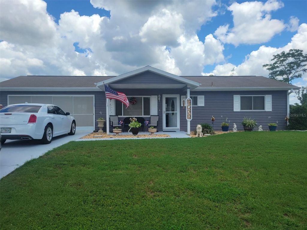 Photo of 10945 SW 75th Avenue, Ocala, FL 34476 (MLS # OM711913)