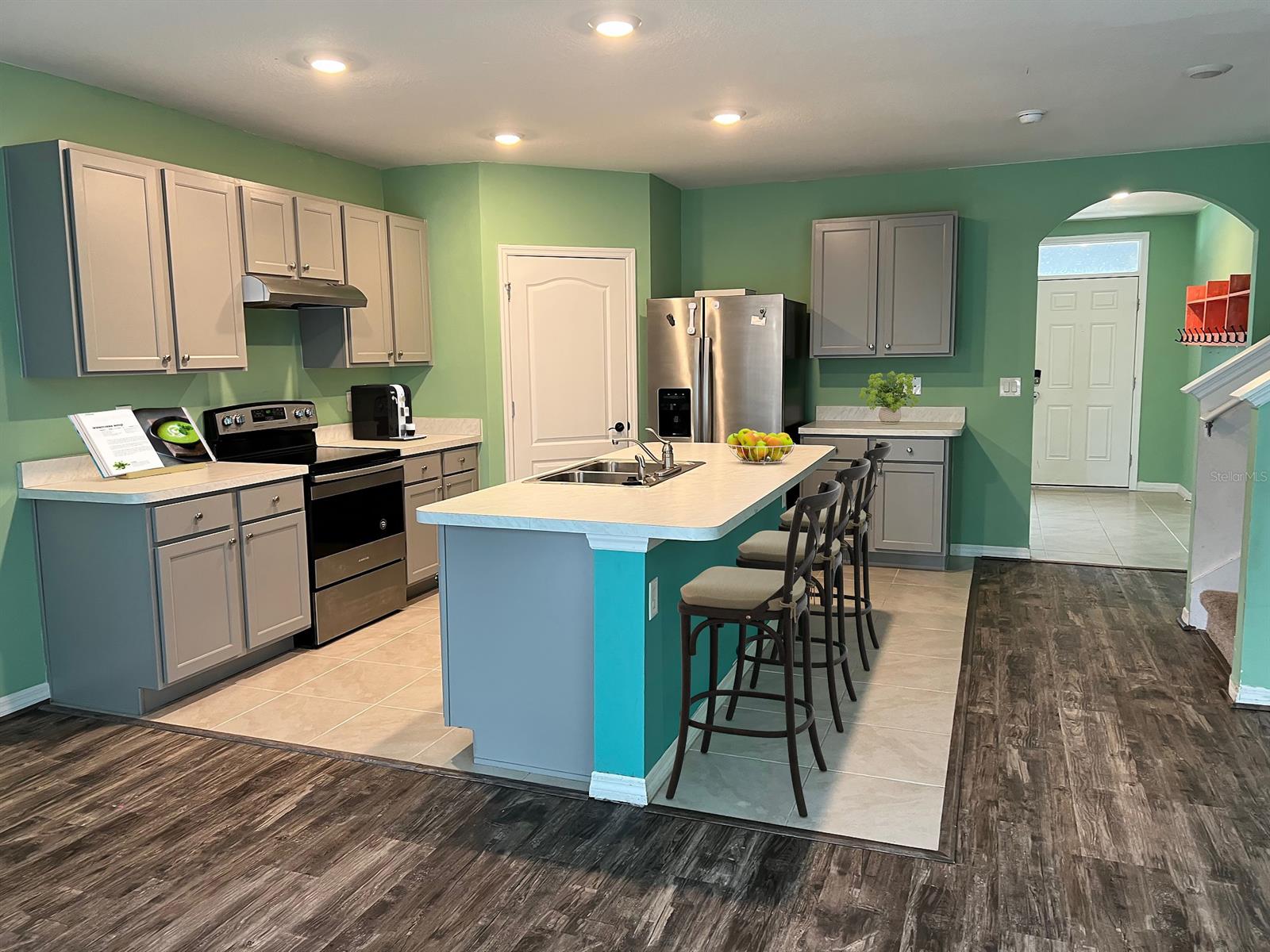 Woodbridge Lks/Edgewater - Residential