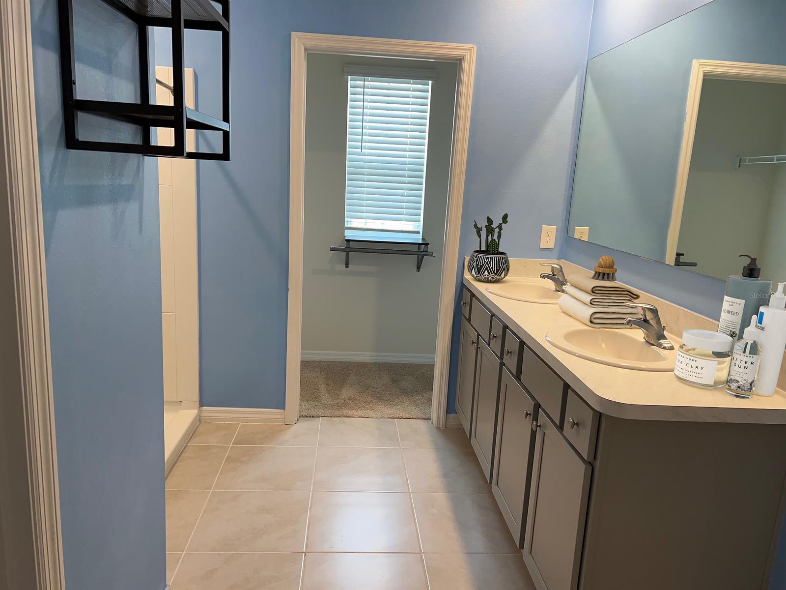 Woodbridge Lks/Edgewater - Residential