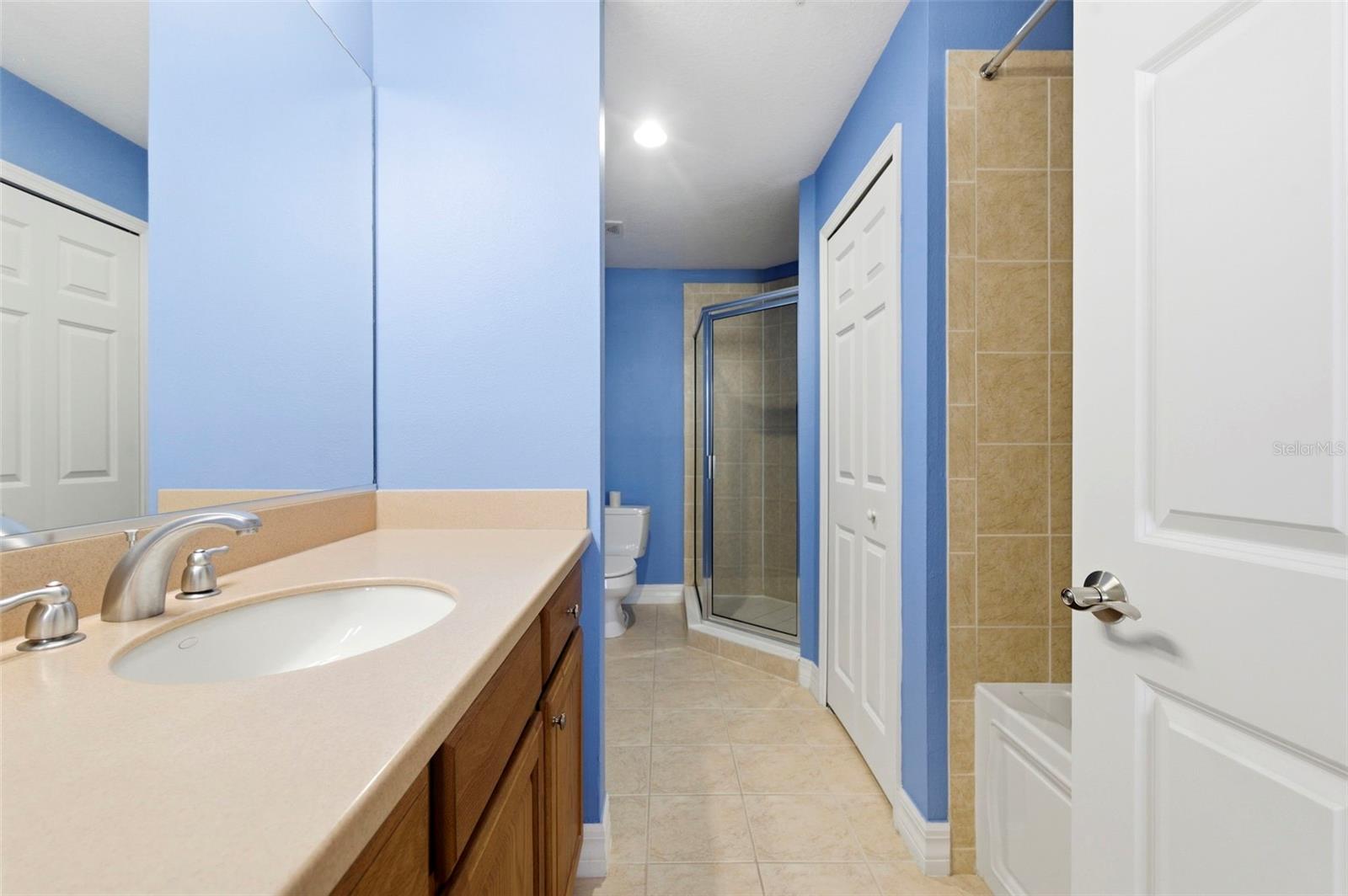 BAHIA BEACH TWNHMS PH 1A - Residential