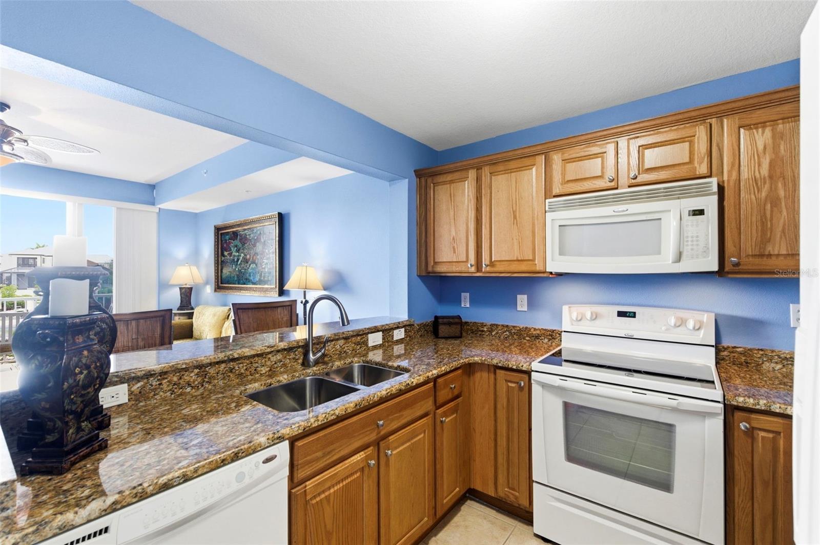 BAHIA BEACH TWNHMS PH 1A - Residential