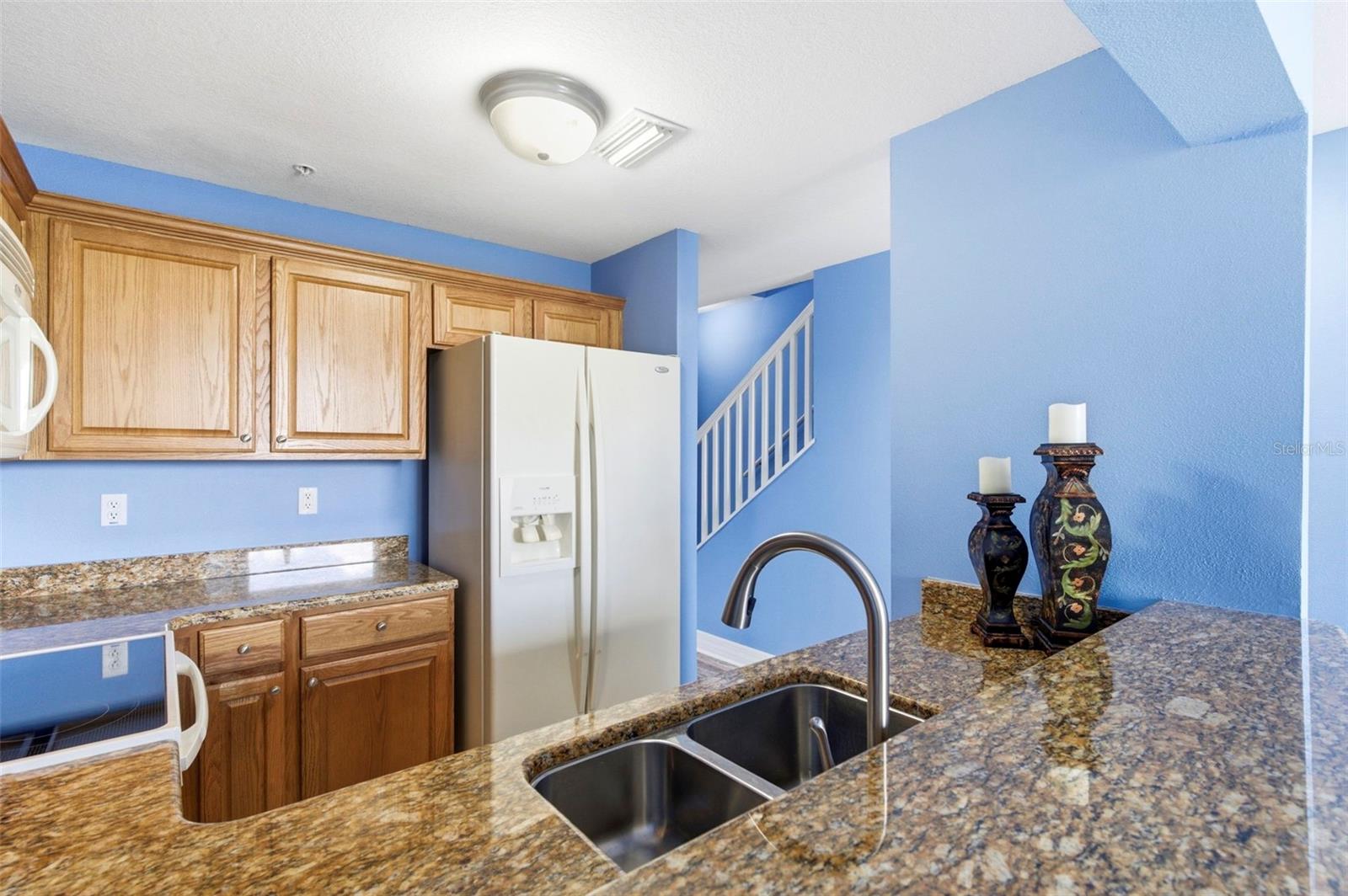 BAHIA BEACH TWNHMS PH 1A - Residential