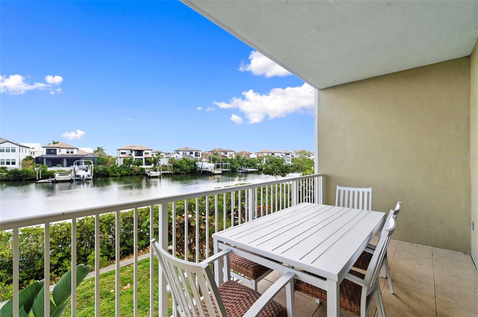 BAHIA BEACH TWNHMS PH 1A - Residential