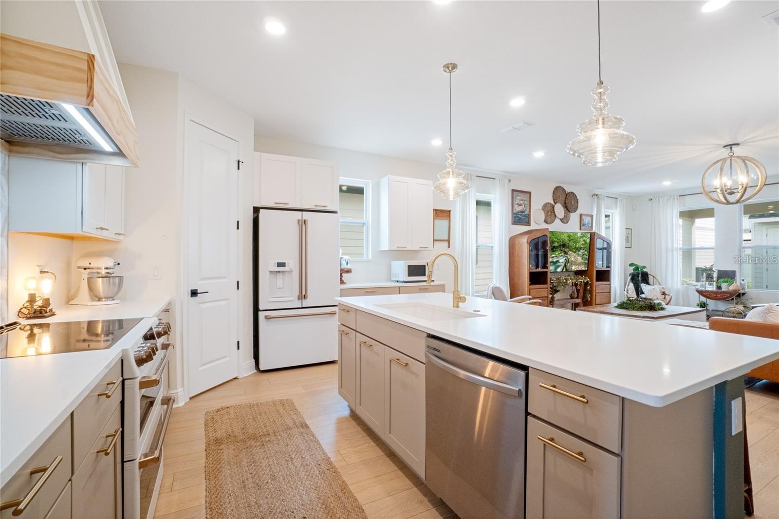 WESLYN PARK PH 2 - Residential