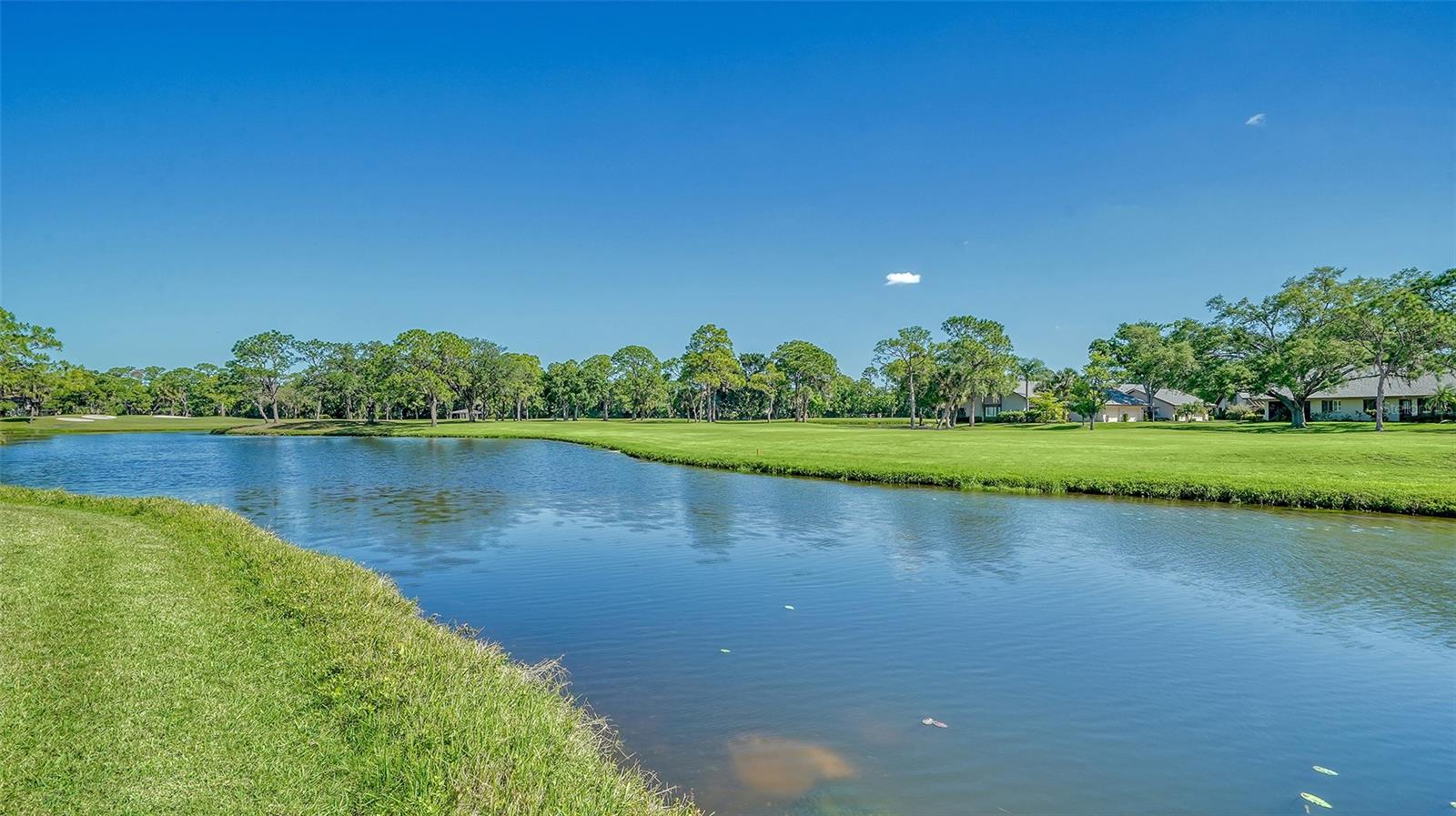 THE MEADOWS - WEYBRIDGE - Residential Lease