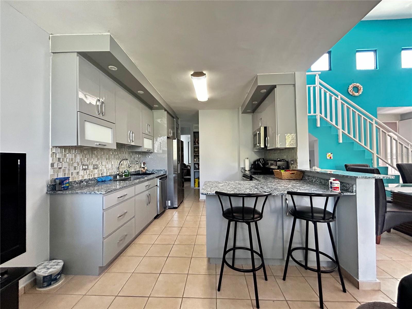 COND. PALMA DORADA VILLAGE - Residential