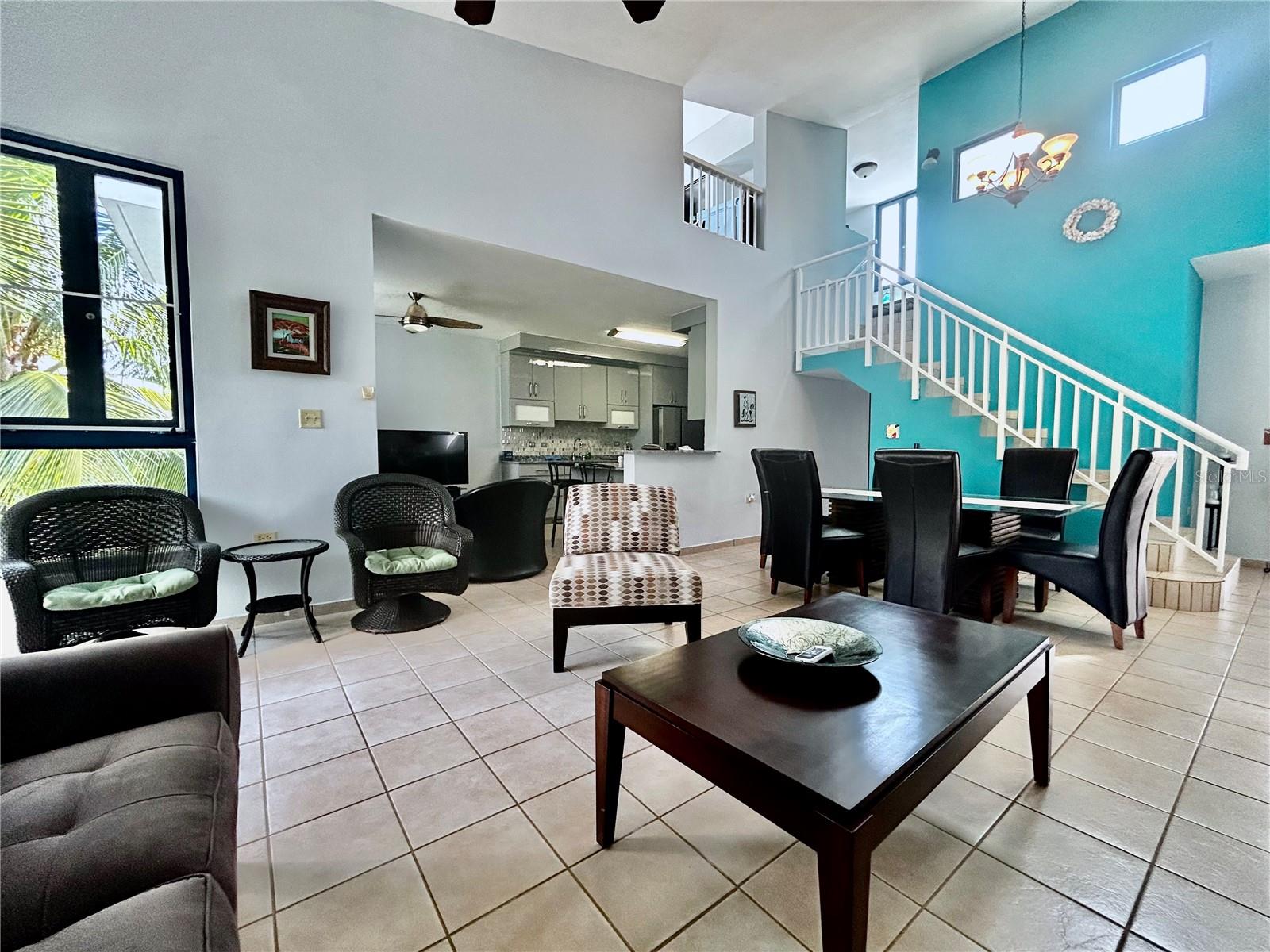 COND. PALMA DORADA VILLAGE - Residential