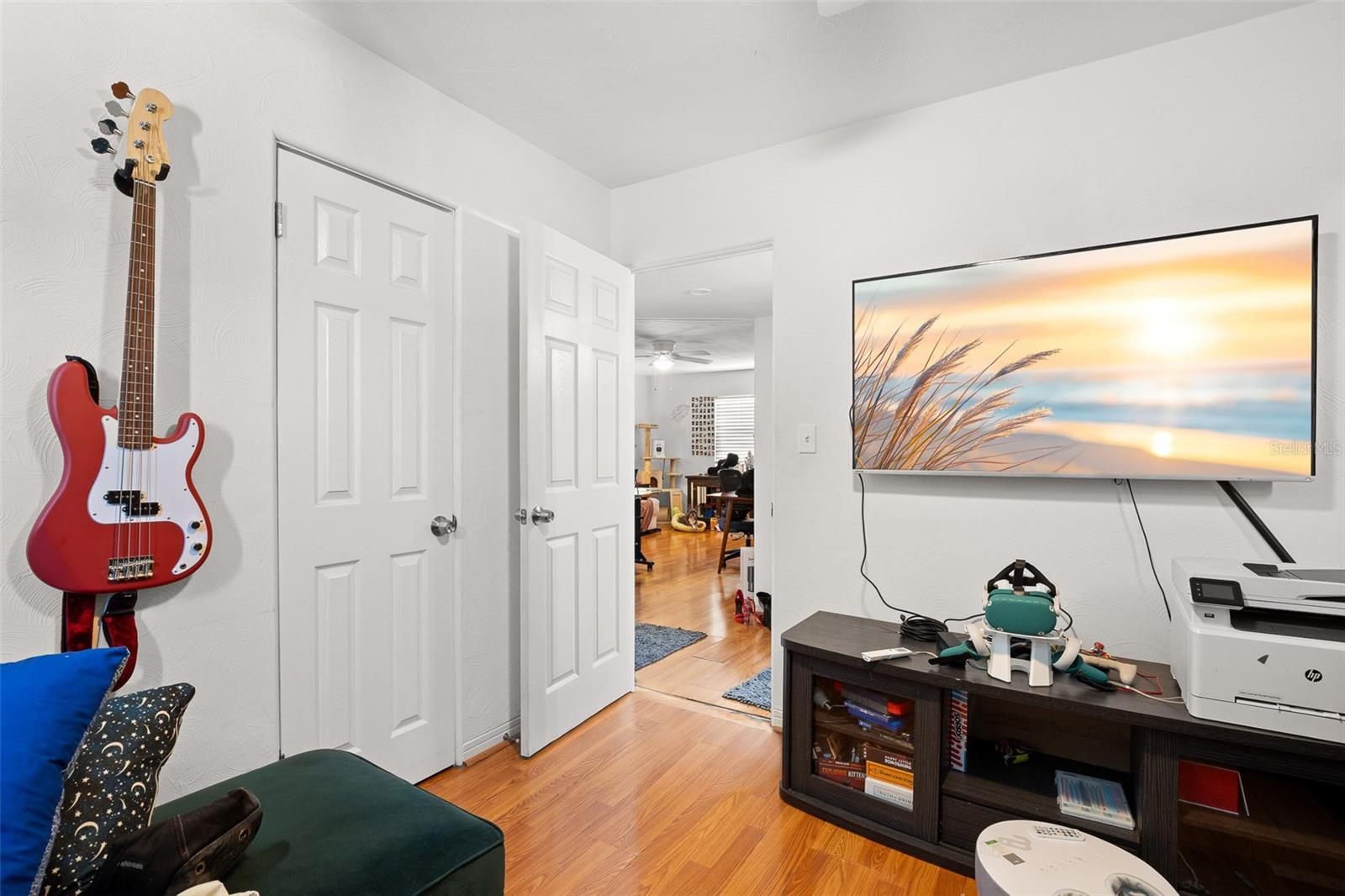 CLEVELAND GROVE - Residential