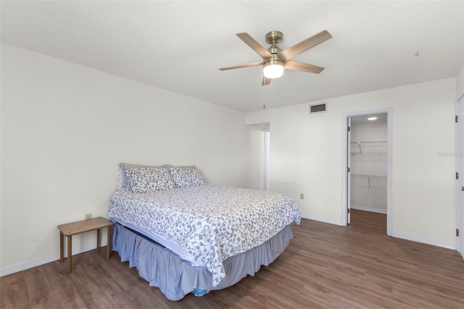 EAST LAKE WOODLANDS CYPRESS ESTATES - Residential