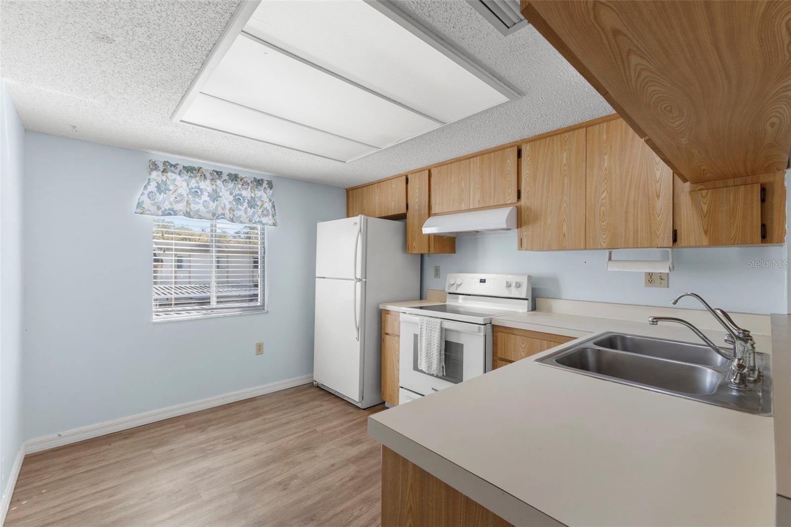 EAST LAKE WOODLANDS CYPRESS ESTATES - Residential