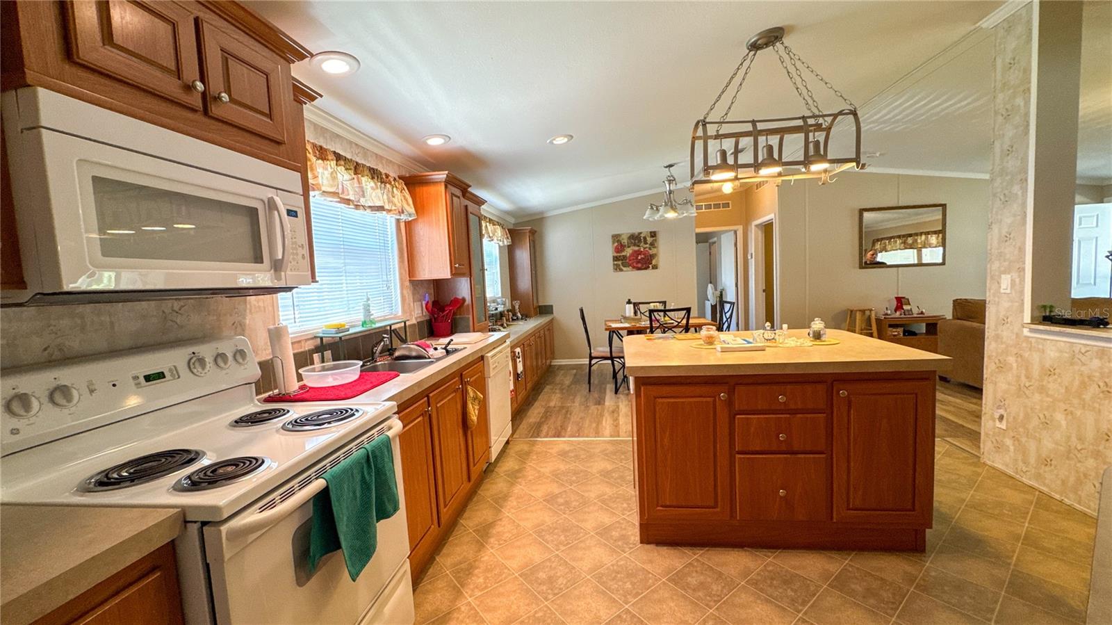 ROCK SPRINGS MOBILE HOME PARK - Residential