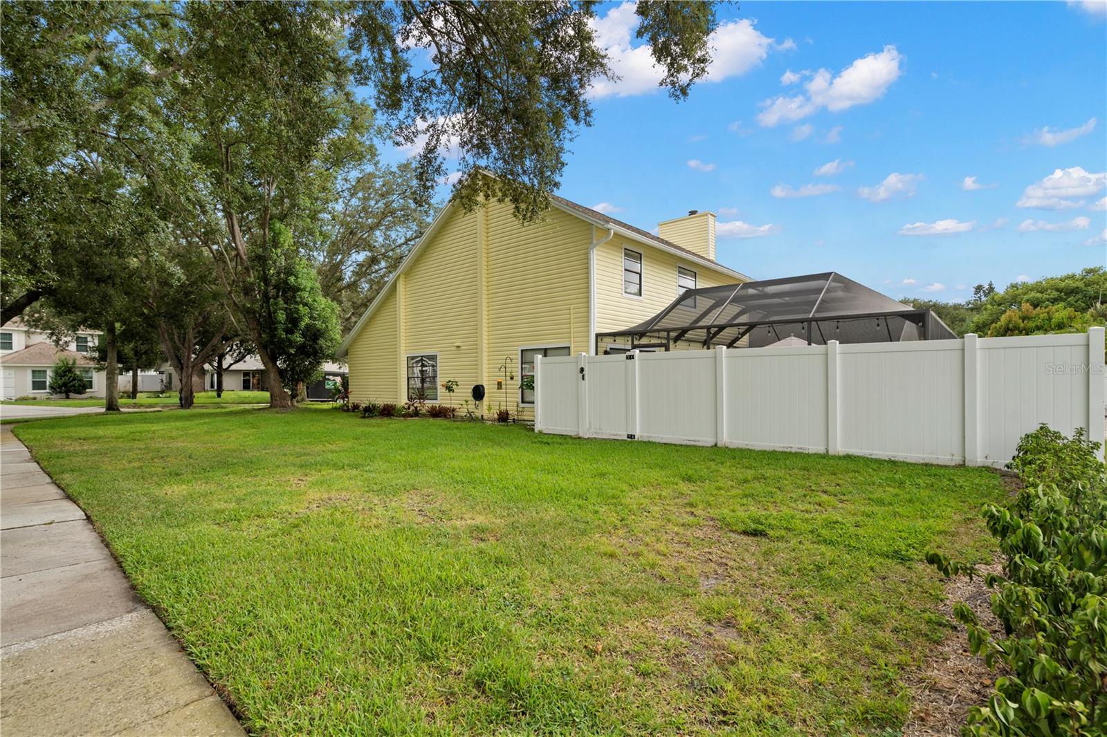 3225 MONTROSE CIRCLE
