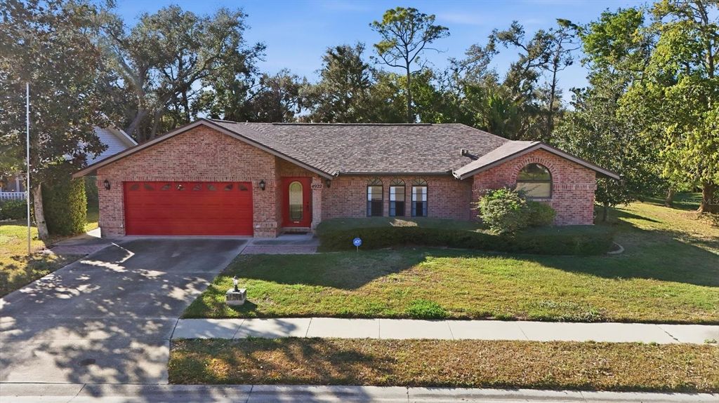 Photo of 4922 29th Ln E, Bradenton, FL 34203 (MLS # A4681326)