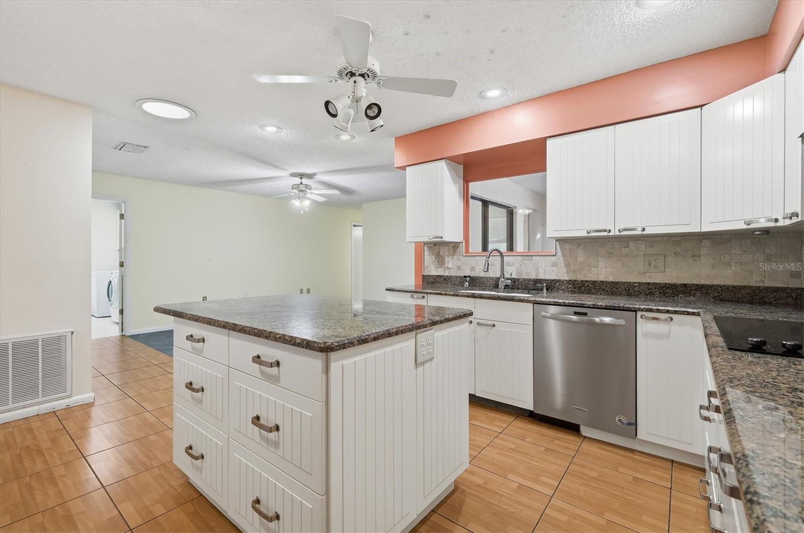 CANDLEWOOD - Residential