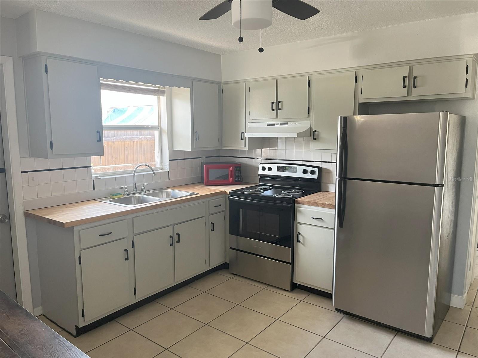 LILLIAN & JEAN SUB - Residential Income