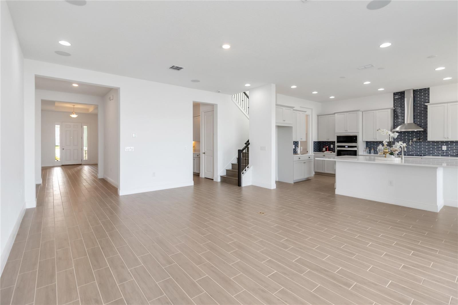 POITRAS EAST N-7 - Residential Lease