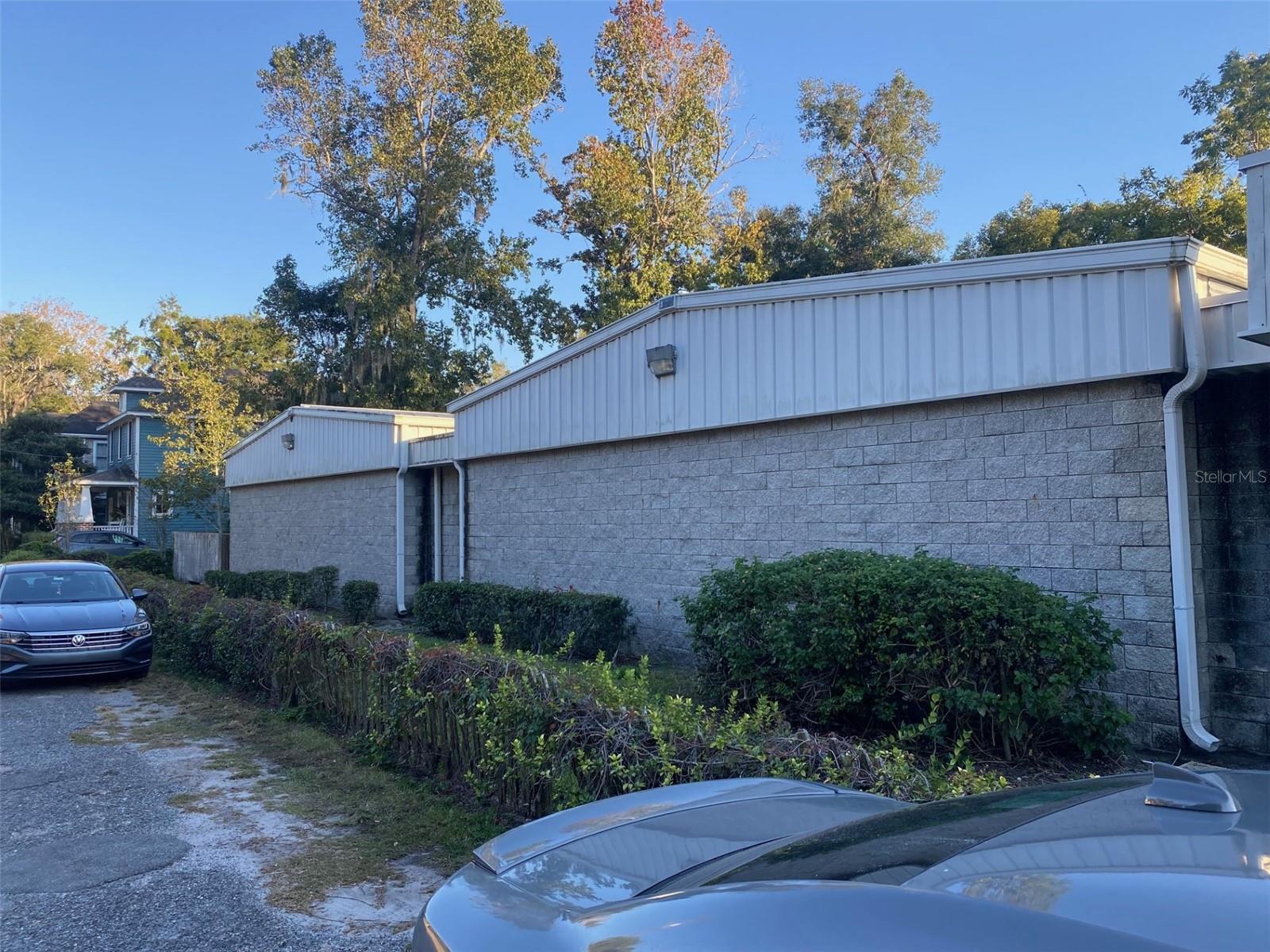 BRUSH ADD TO GVILLE - Commercial Sale