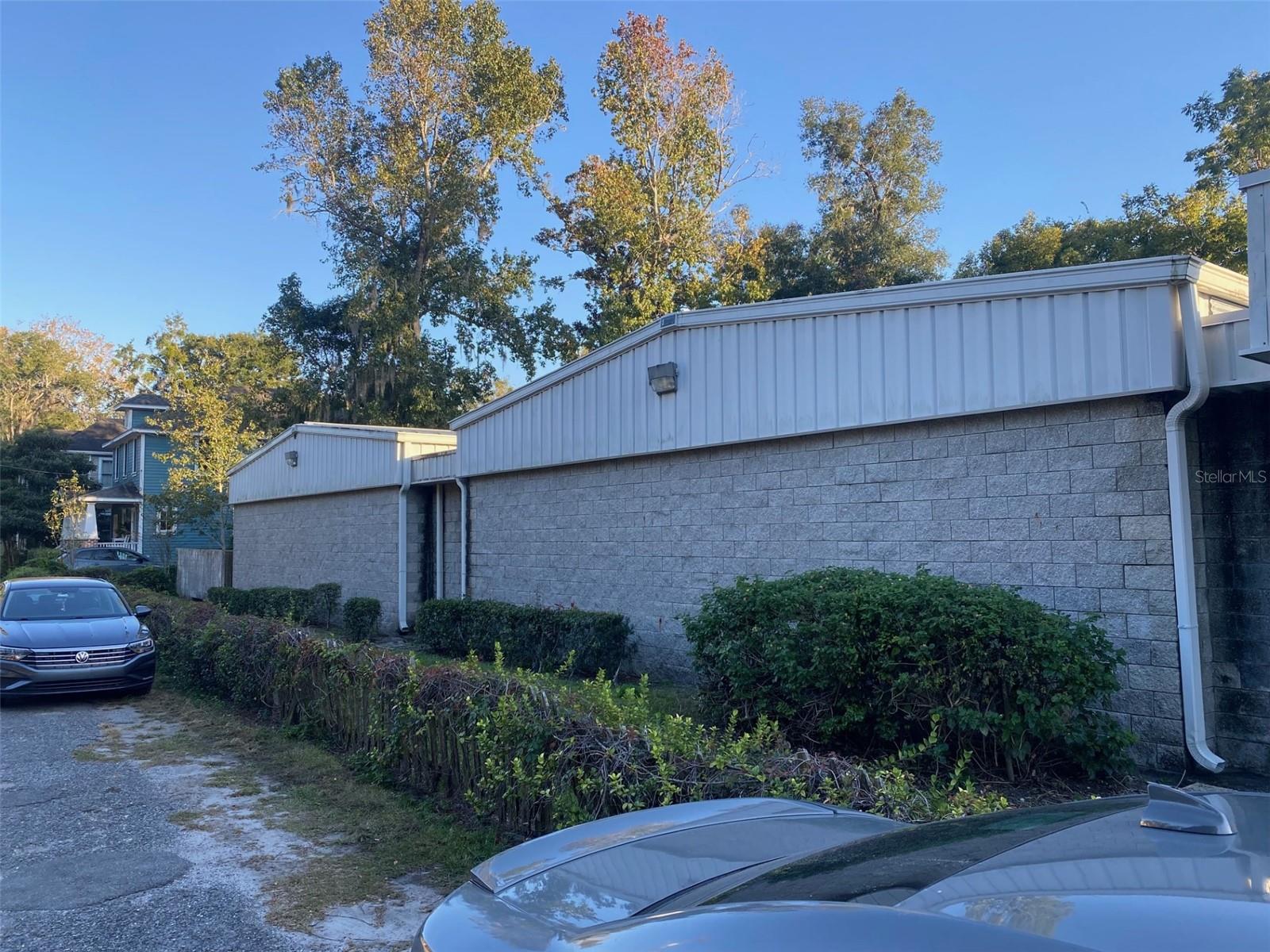 BRUSH ADD TO GVILLE - Commercial Sale