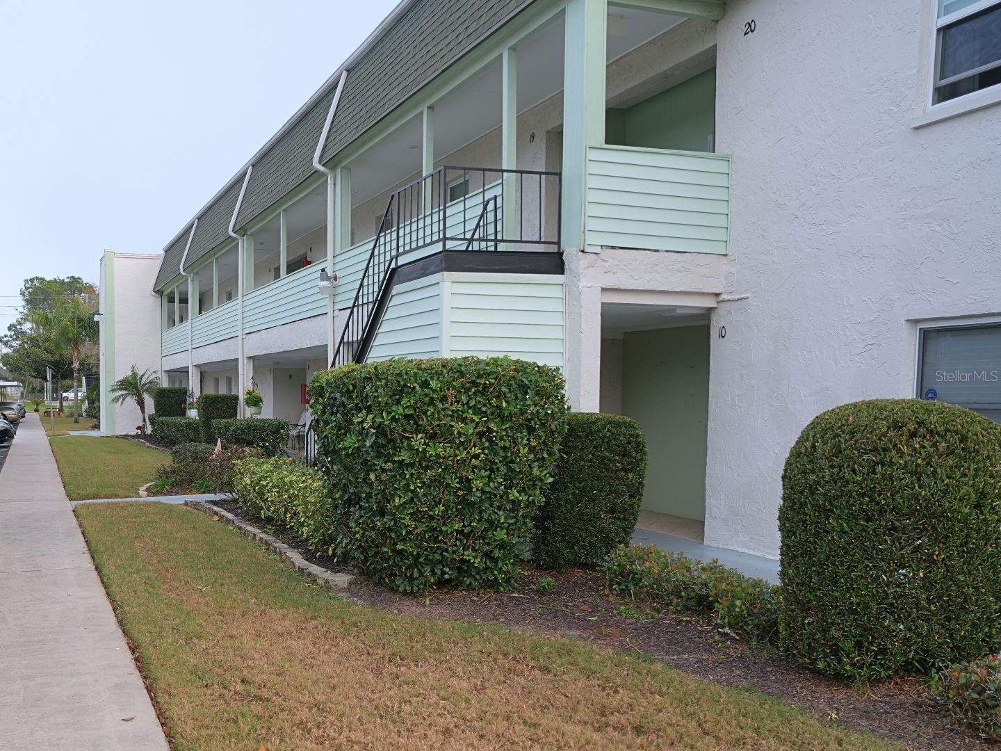 TWIN LAKES VILLAGE CONDO 04 - Residential