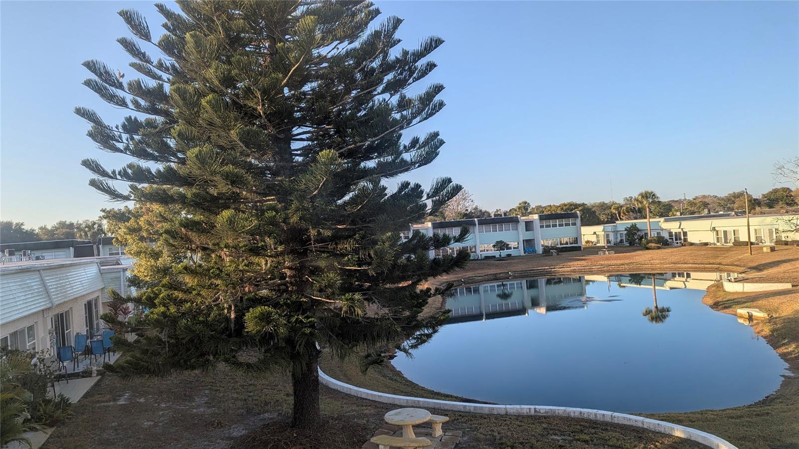 TWIN LAKES VILLAGE CONDO 04 - Residential