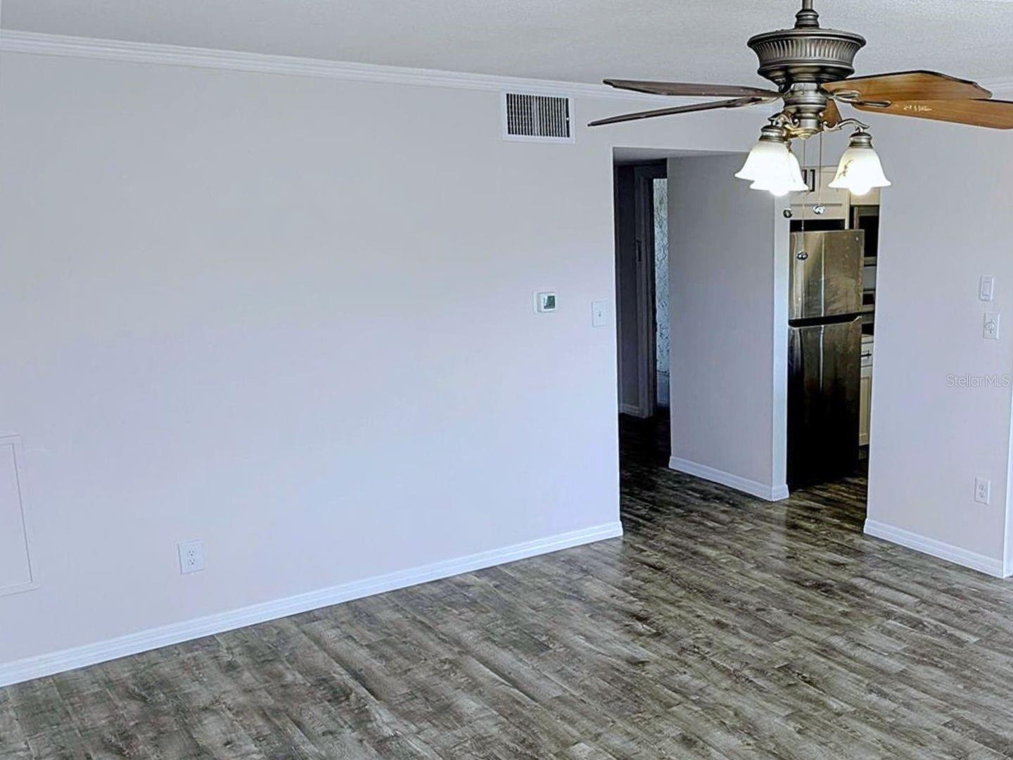 TWIN LAKES VILLAGE CONDO 04 - Residential