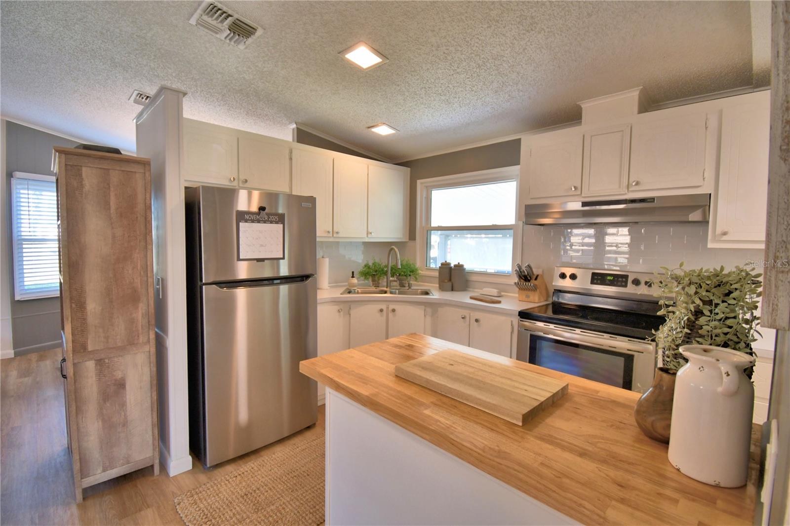 COLONNADES PH 01 - Residential