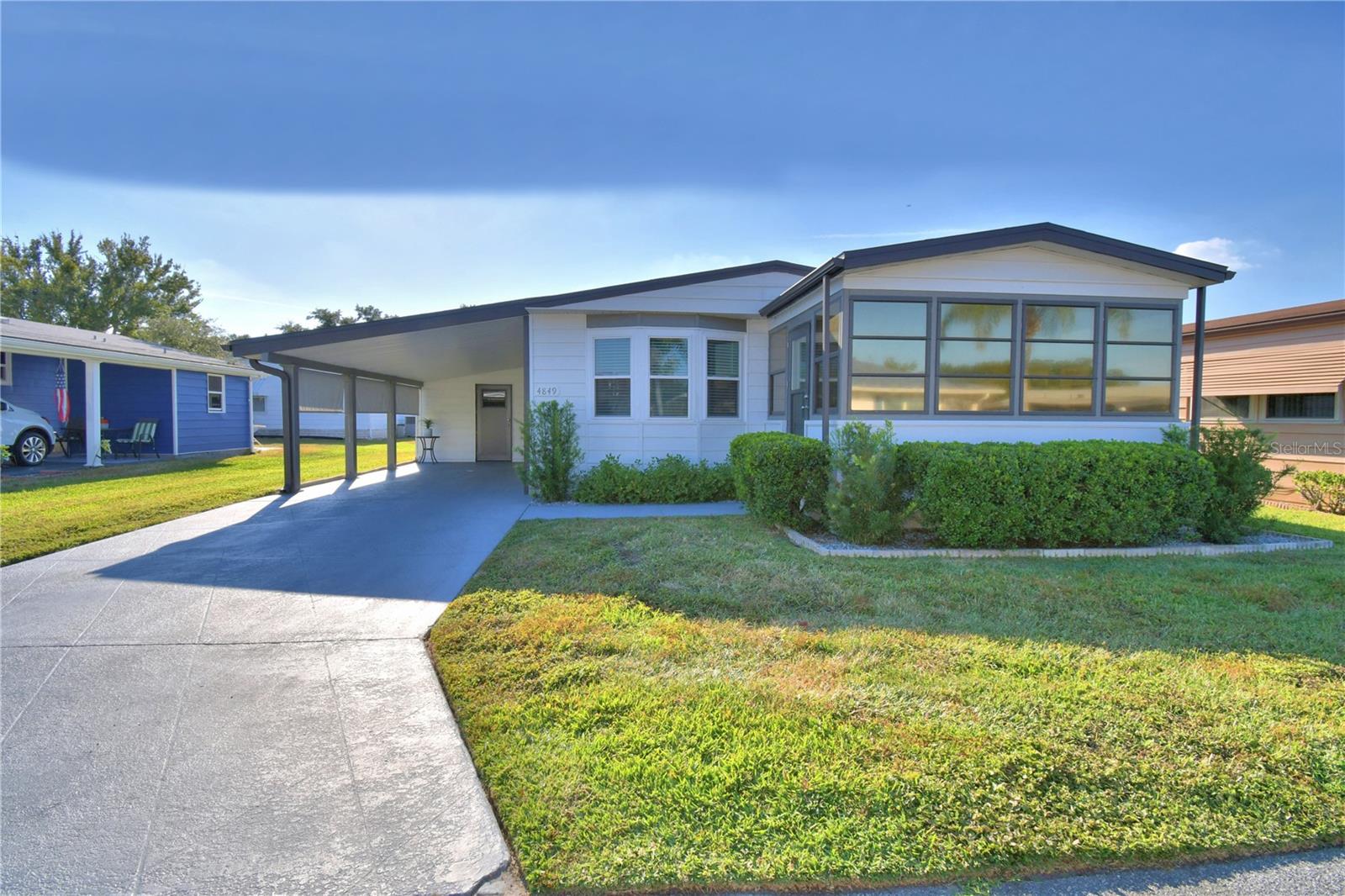 COLONNADES PH 01 - Residential