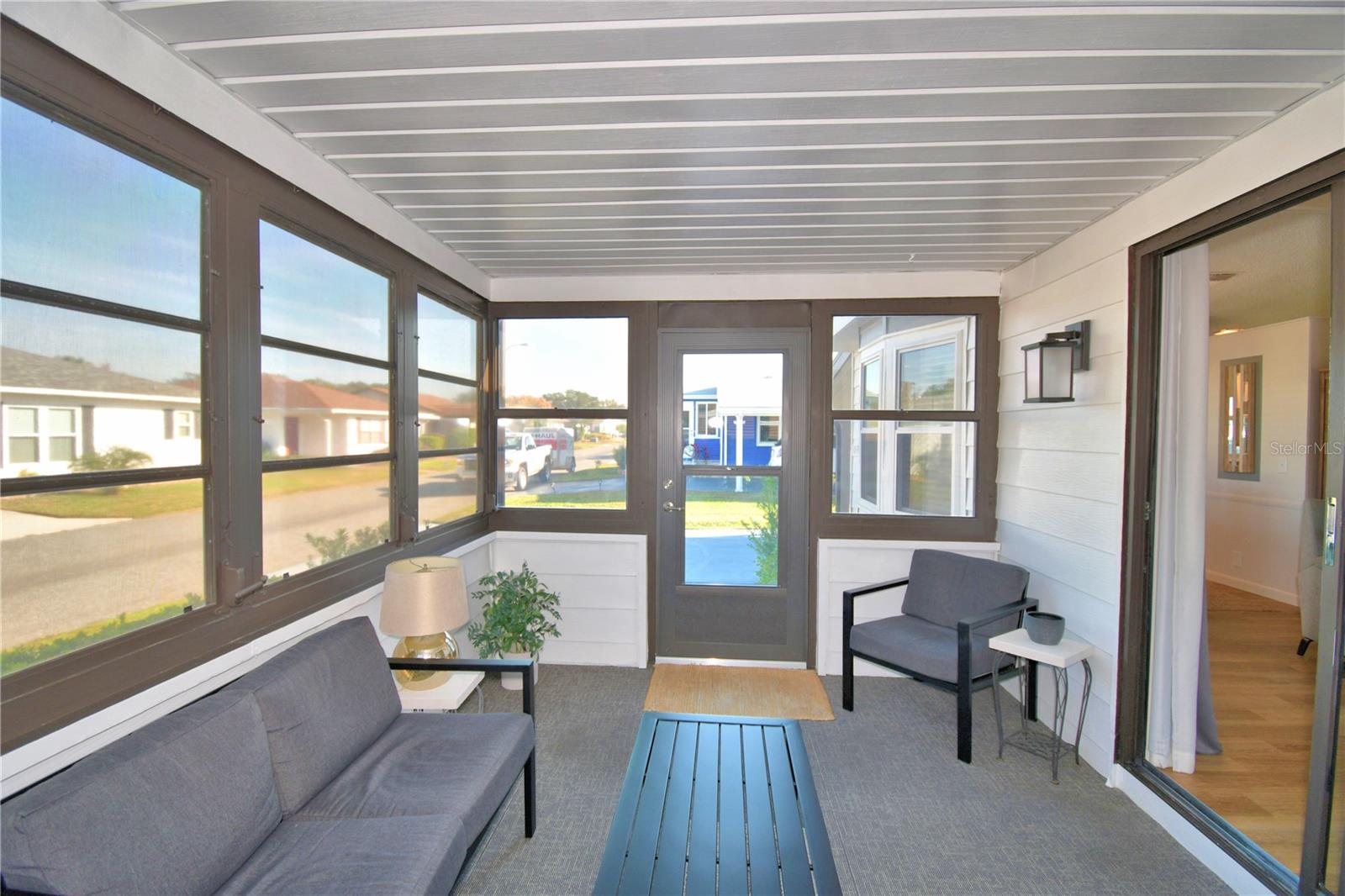 COLONNADES PH 01 - Residential