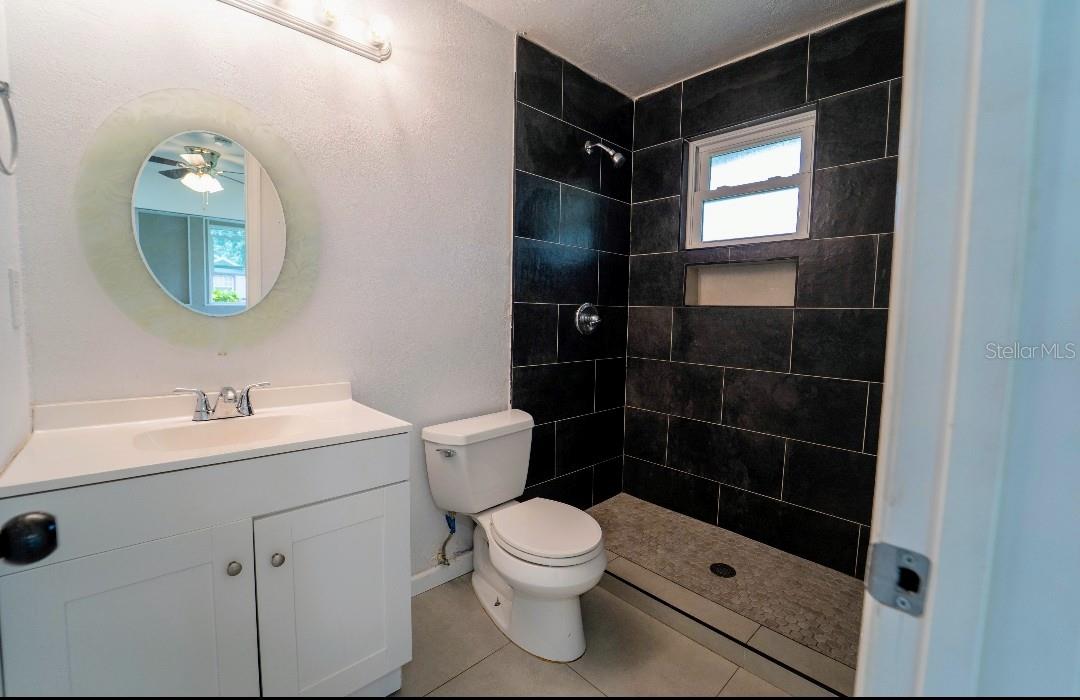 SHOEMAKER IN COLEMANS DAYTONA - Residential Lease