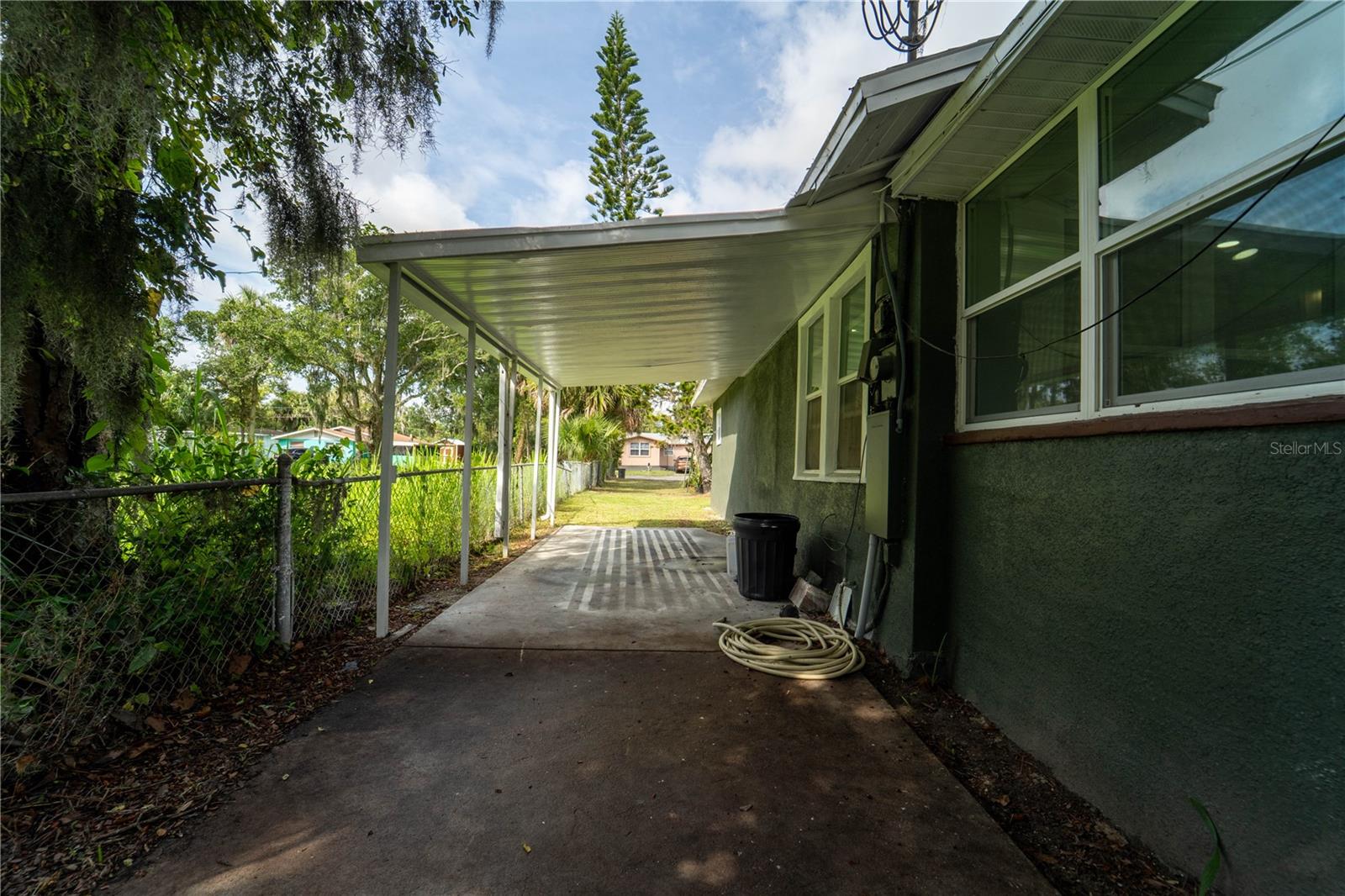 SHOEMAKER IN COLEMANS DAYTONA - Residential Lease