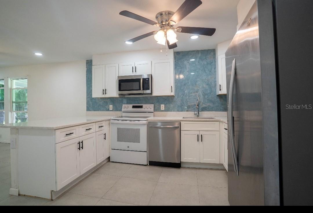 SHOEMAKER IN COLEMANS DAYTONA - Residential Lease