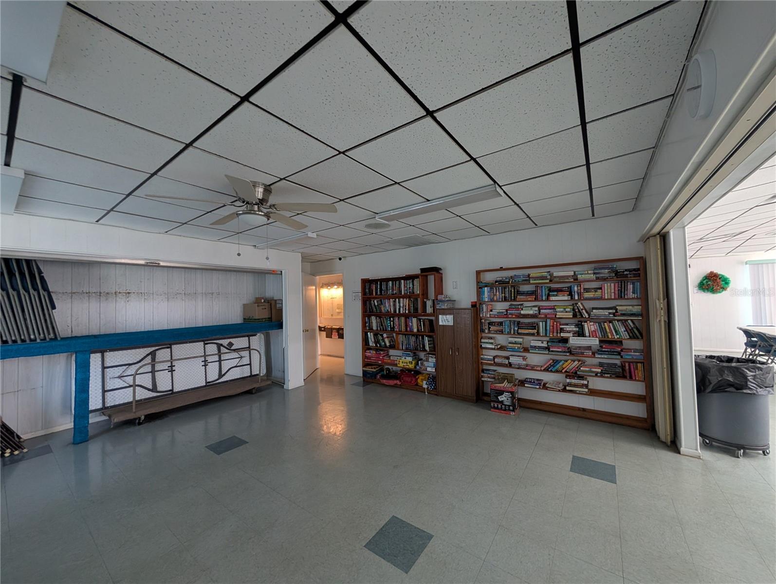 PARKWAY VILLAS - Residential