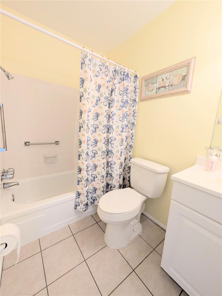 PARKWAY VILLAS - Residential