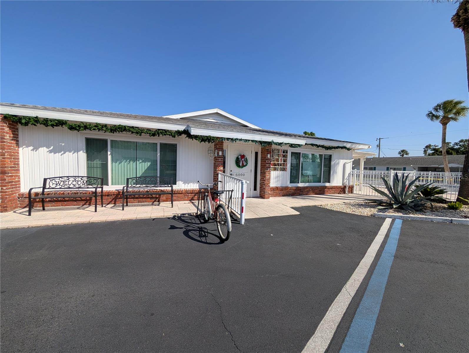 PARKWAY VILLAS - Residential