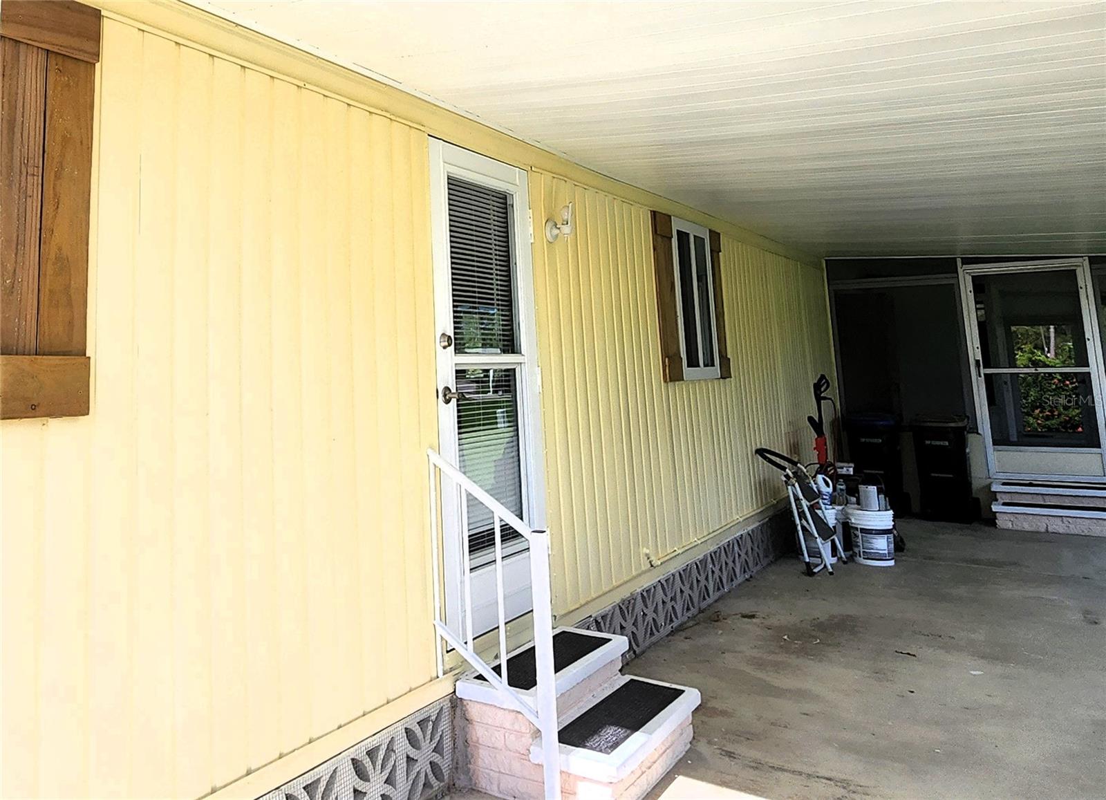 HOLIDAY PARK - Residential