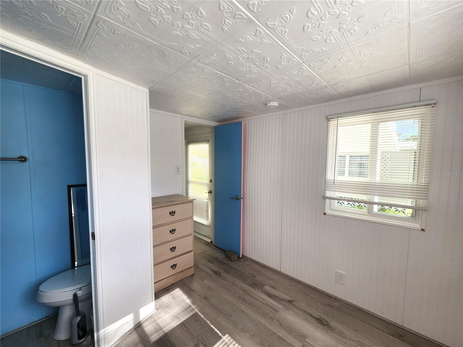HOLIDAY PARK - Residential