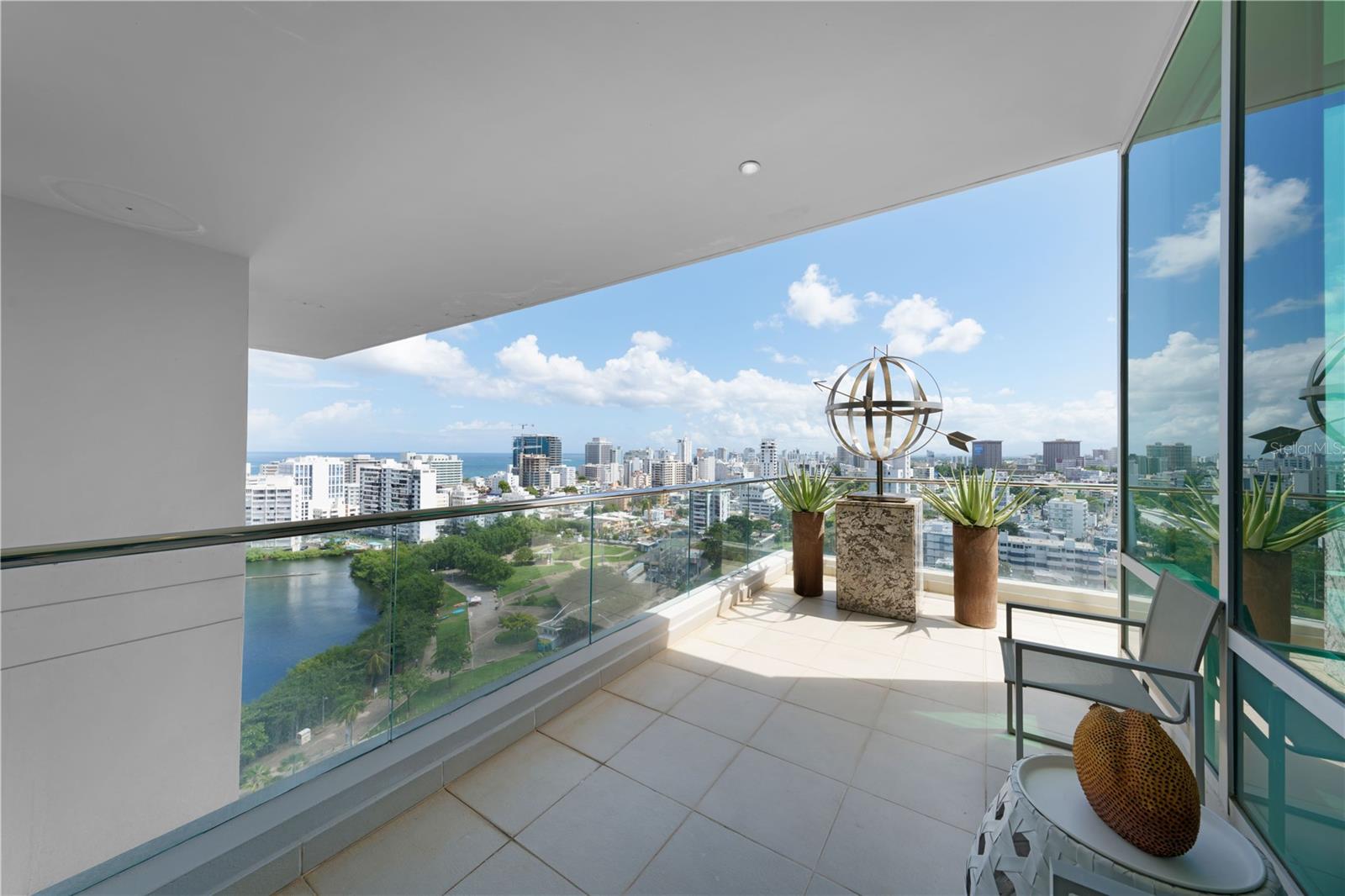 MIRAMAR - Residential