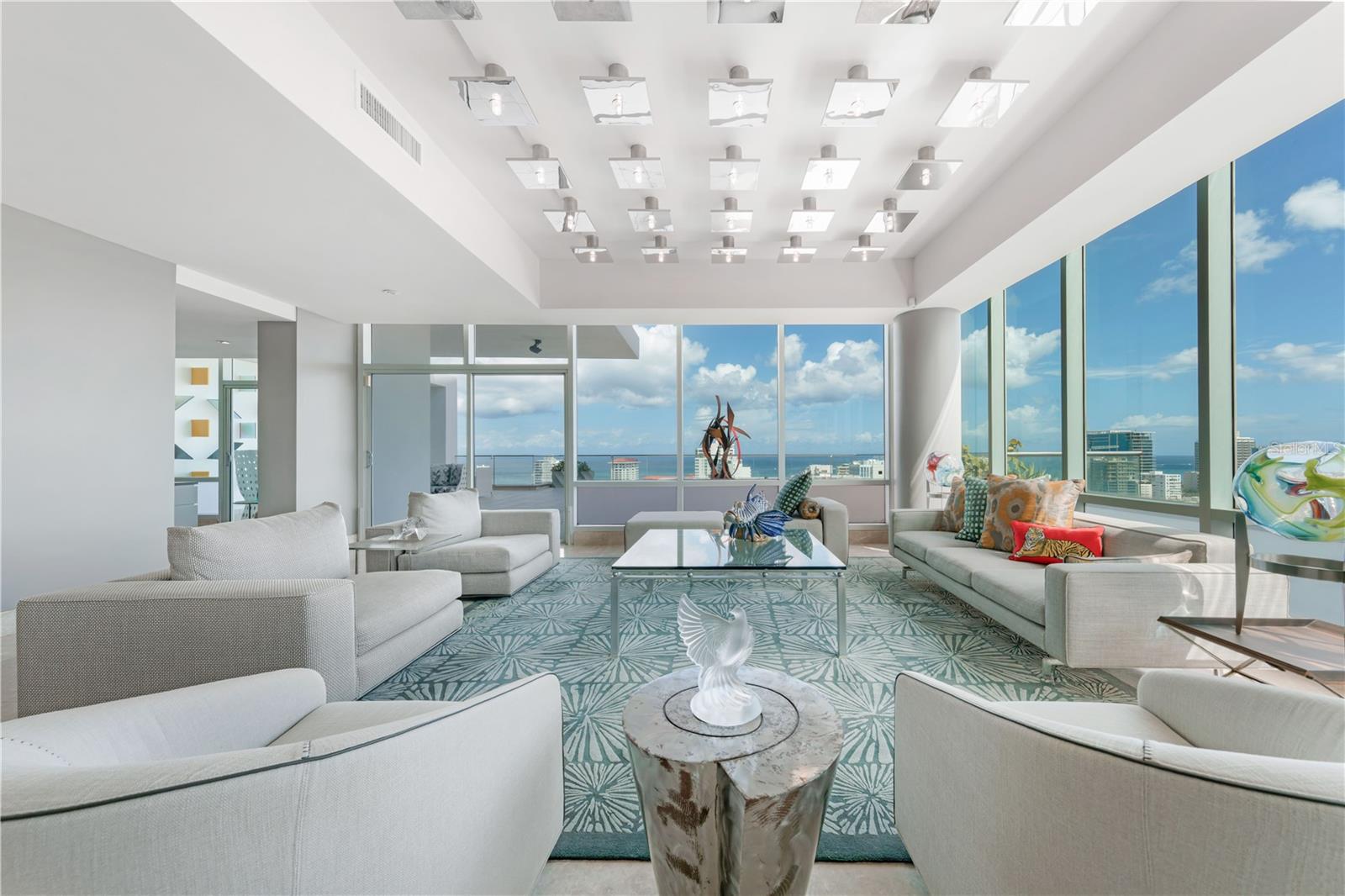 555 MONSERRATE STREET 1602