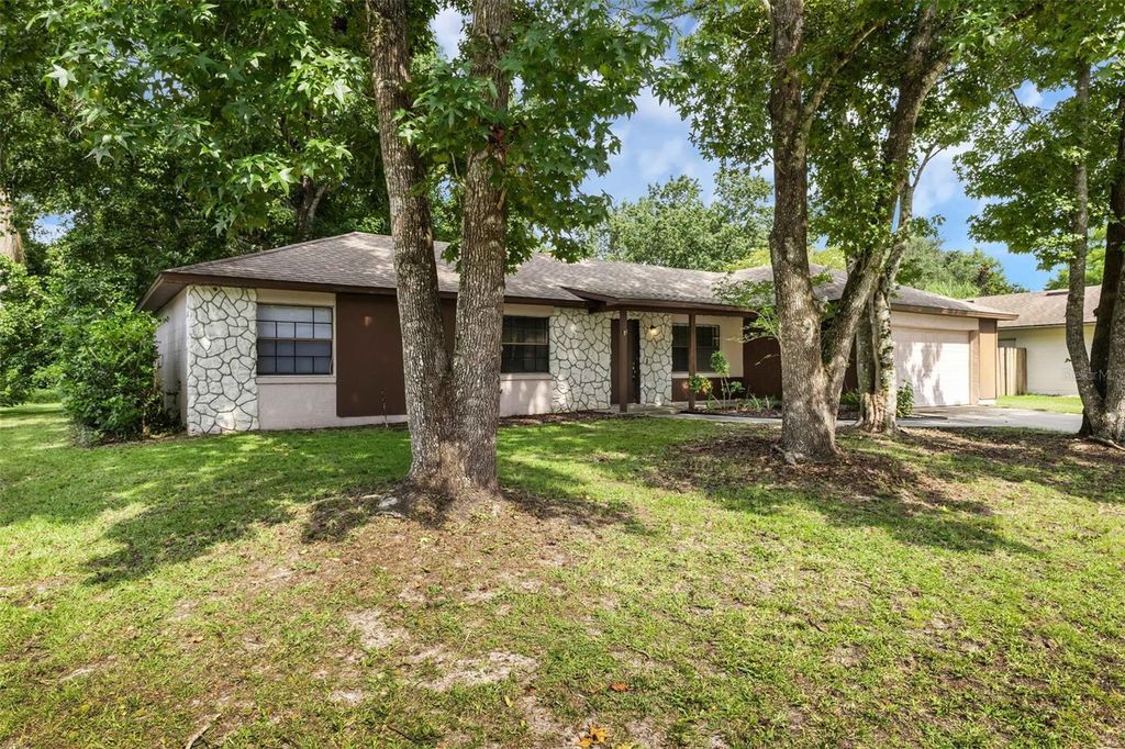 Photo of 113 Lido Road, Winter Springs, FL 32708 (MLS # O6326611)