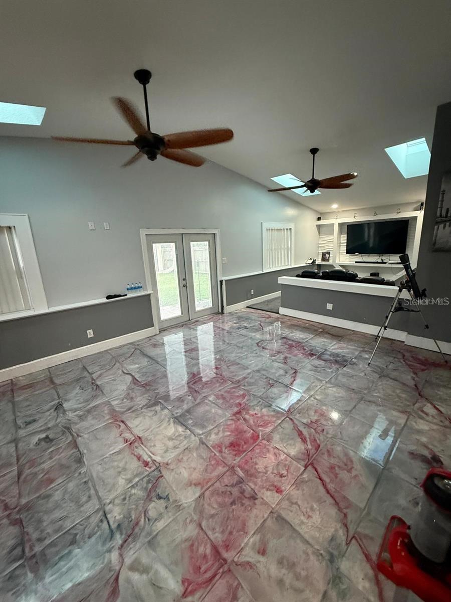 HICKORY HOLLOW UNIT 1 - Residential