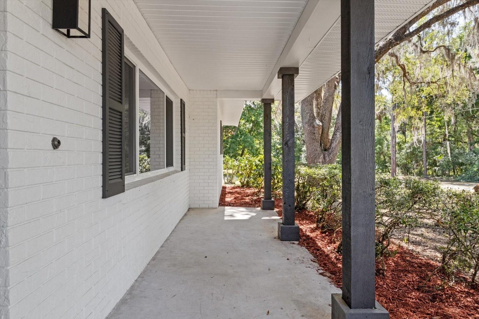1255 E ESTATE POINT