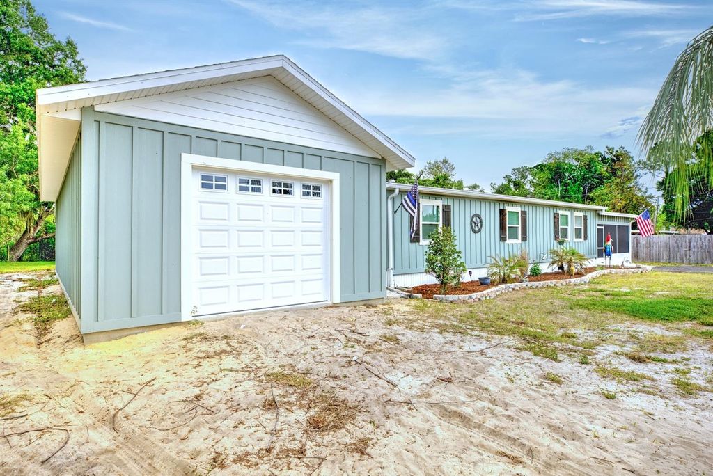 Photo of 1507 Wilson Drive, Sebring, FL 33875 (MLS # C7525616)