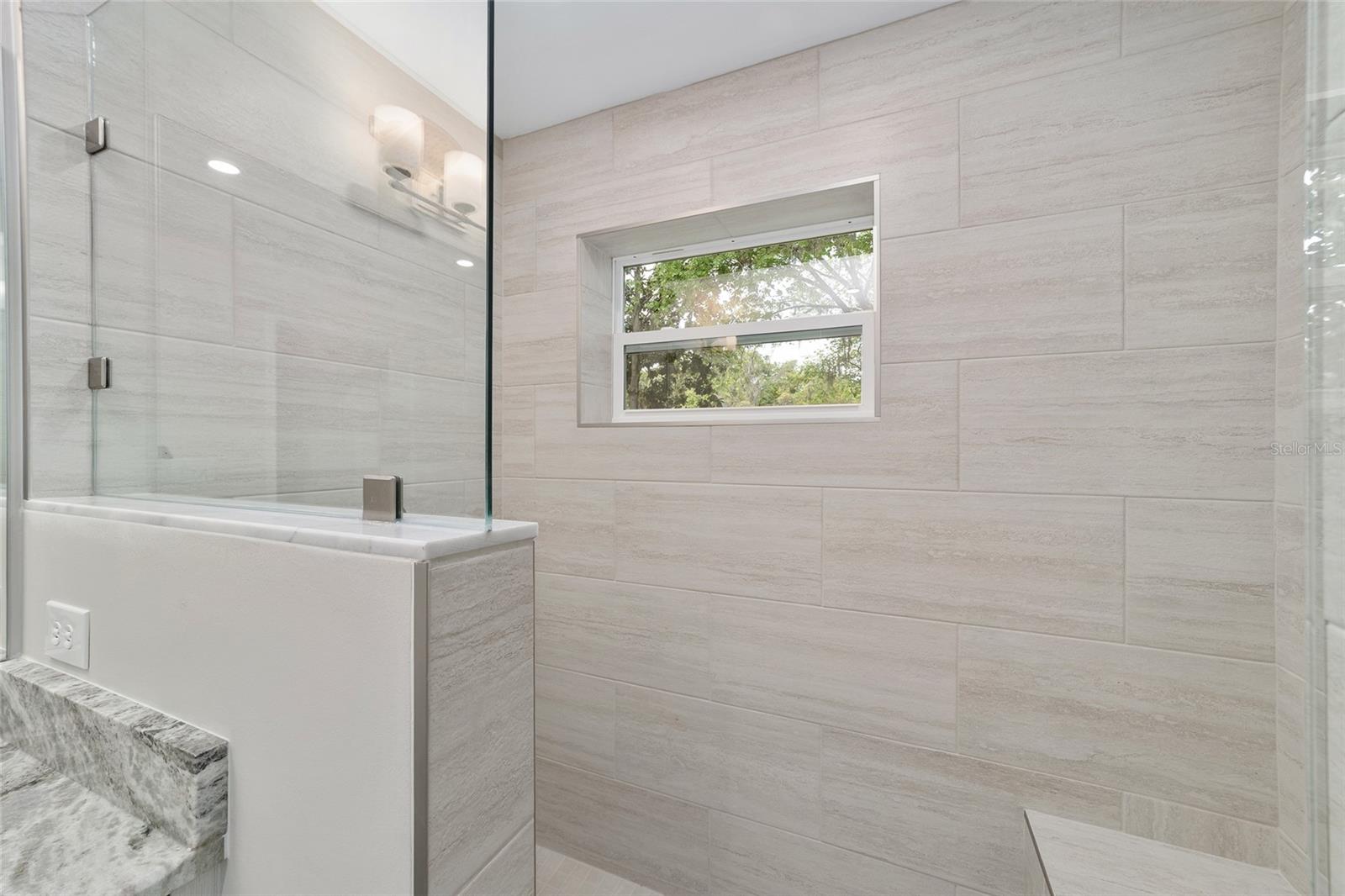 GARDEN MALL UNREC - Residential