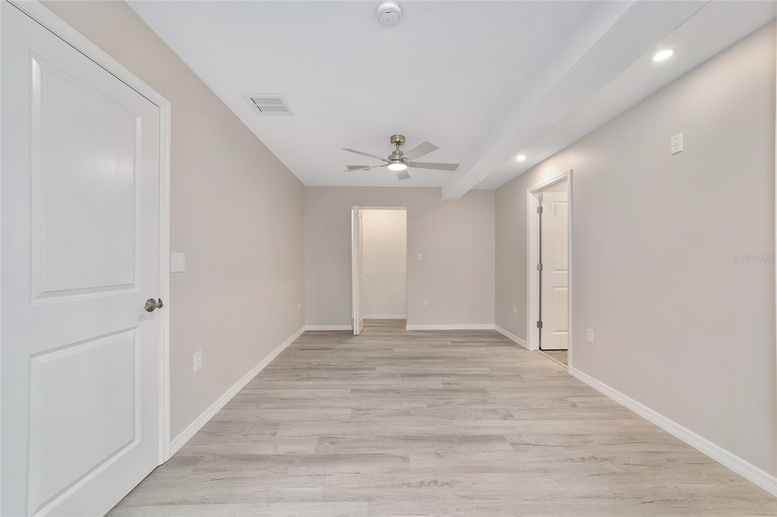 GARDEN MALL UNREC - Residential