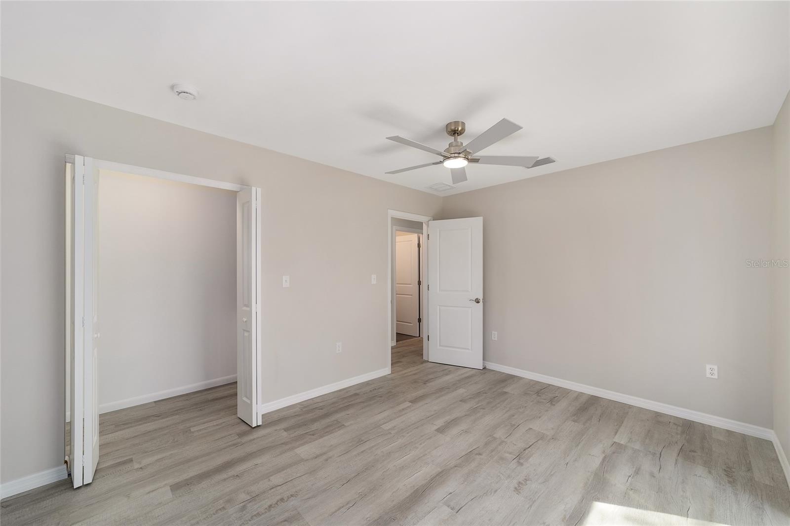 GARDEN MALL UNREC - Residential