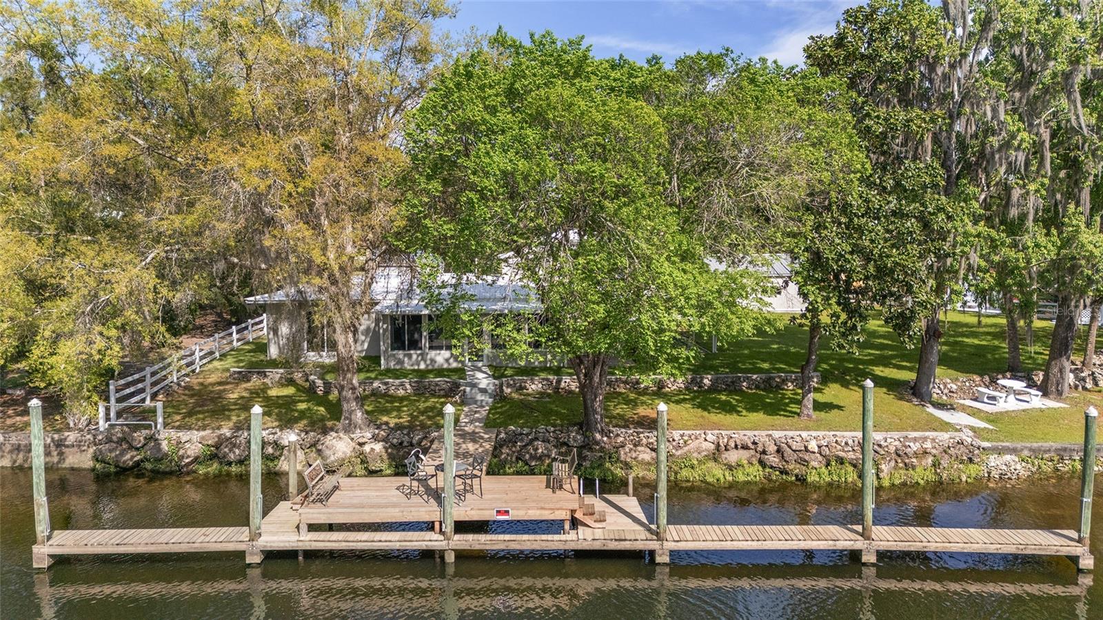 GARDEN MALL UNREC - Residential