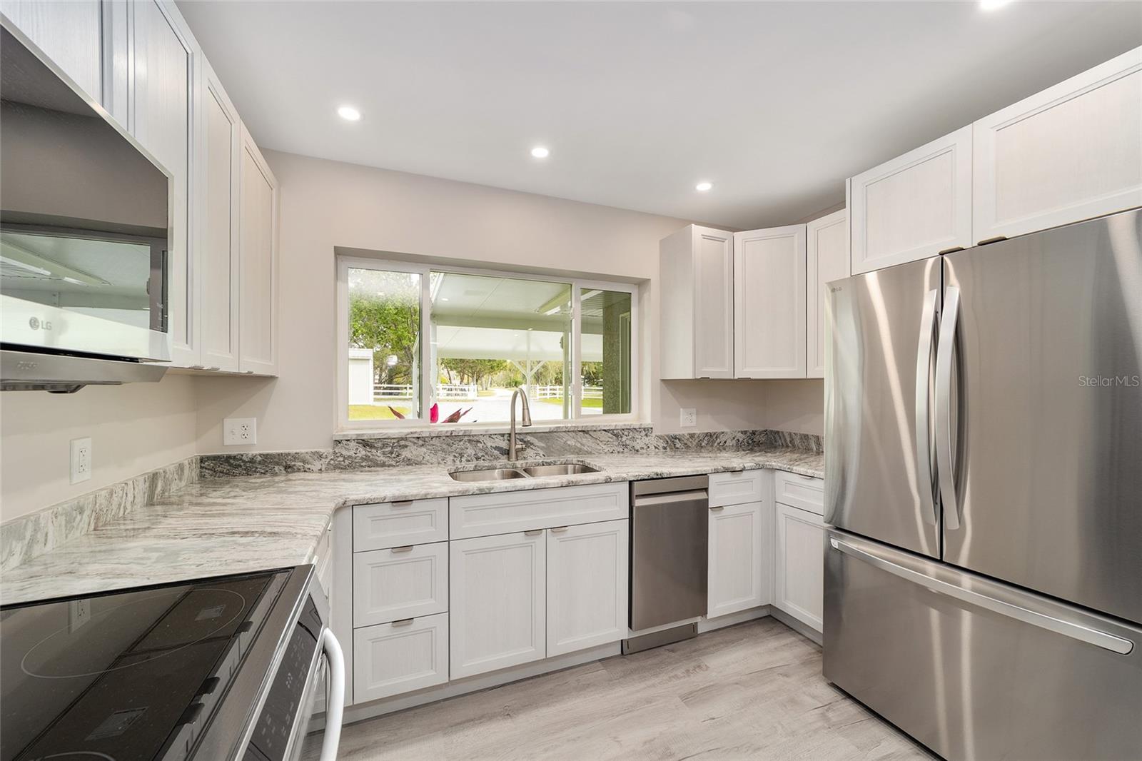 GARDEN MALL UNREC - Residential