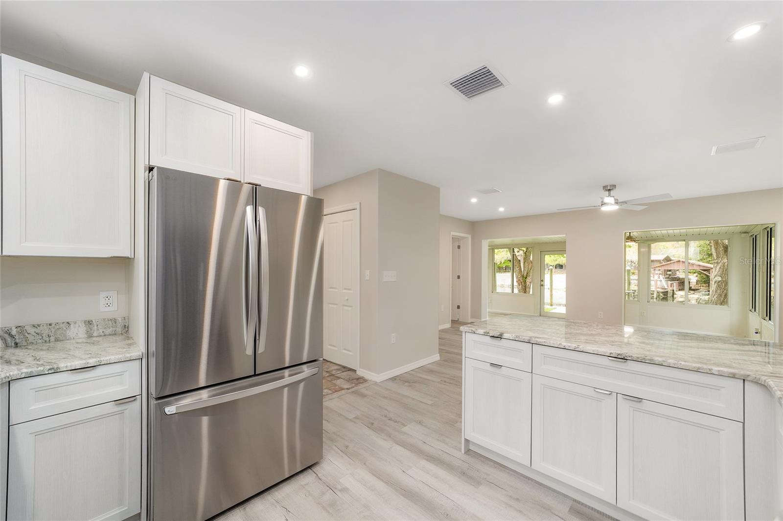 GARDEN MALL UNREC - Residential